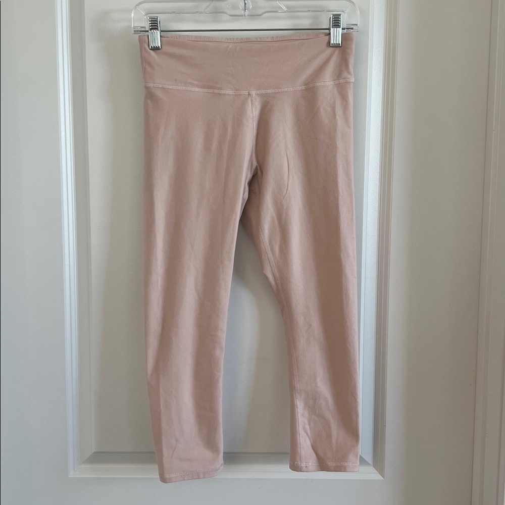Fabletics Demi Lovato Collection Blush Capri Leggings S